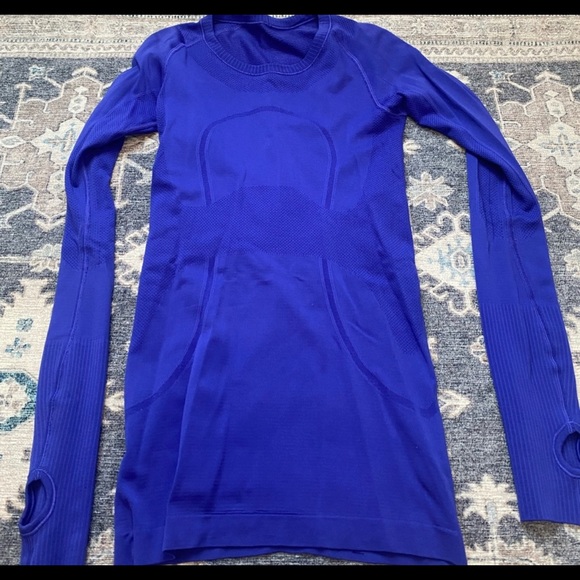 lululemon athletica Tops - Lululemon long sleeve swiftly tech